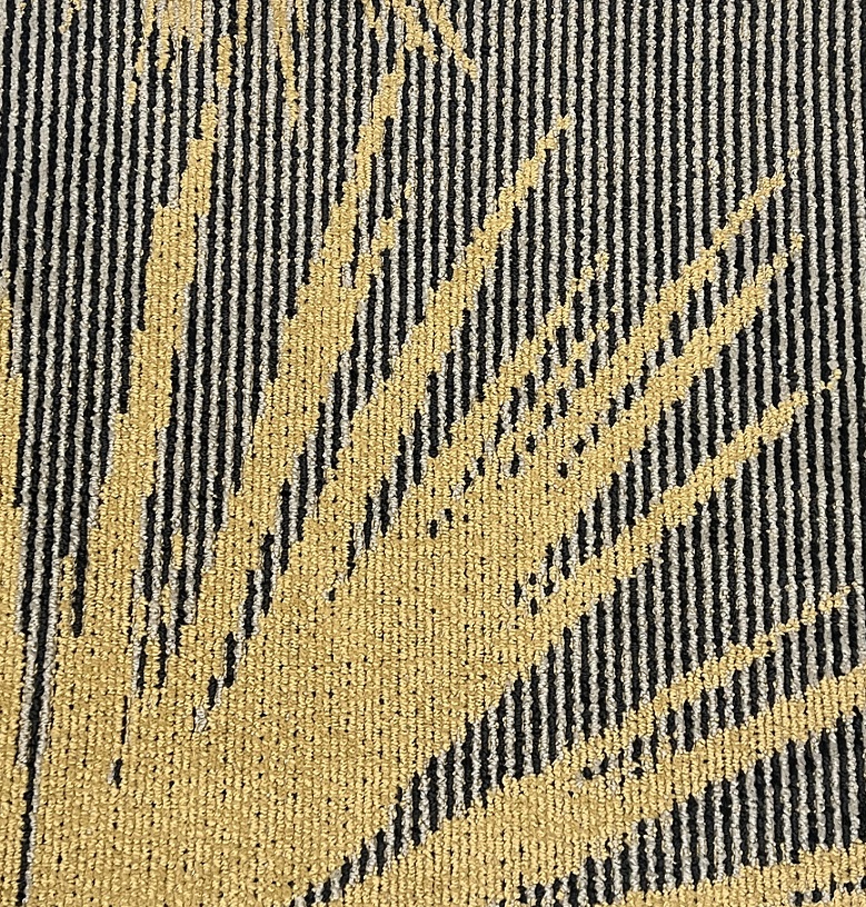 D0332 448 CR Close Up